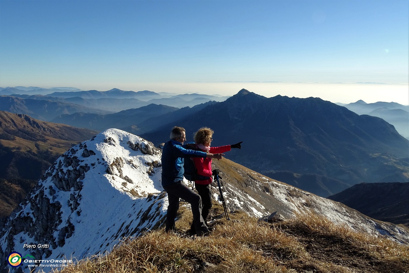 63 Da Cima Menna vista sulla cresta est di discesa.JPG -                                